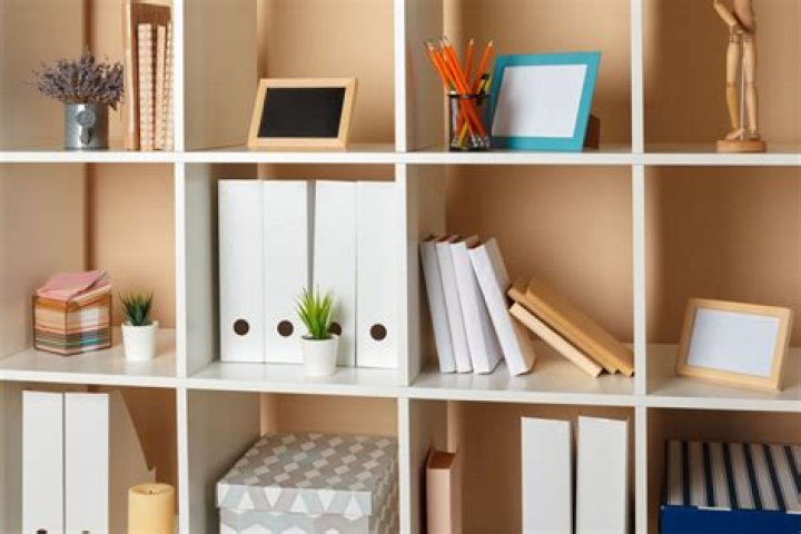 4 Easy Ways to De-Clutter in 2021