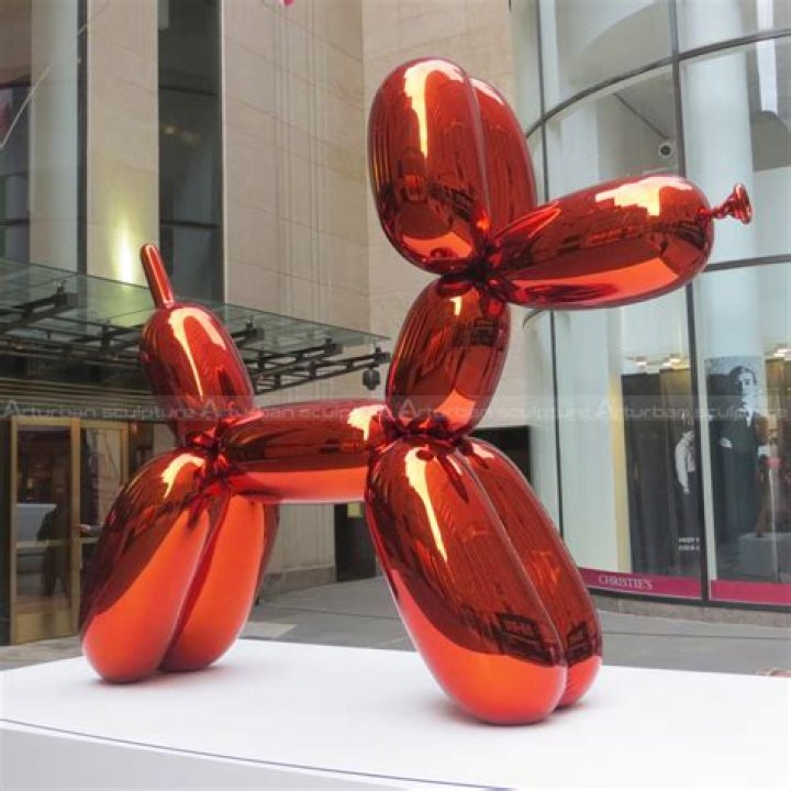 An Orange Balloon Dog Sold for $58.4M So Here Are 10 Other Cool Jeff Koons Balloon Pieces