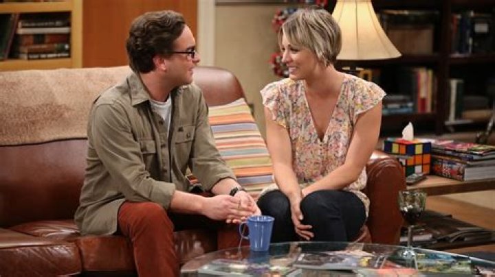 Big Bang Theory's Penny & Leonard were dating in real life, Kaley Cuoco & Johnny Galecki share secret – India TV
