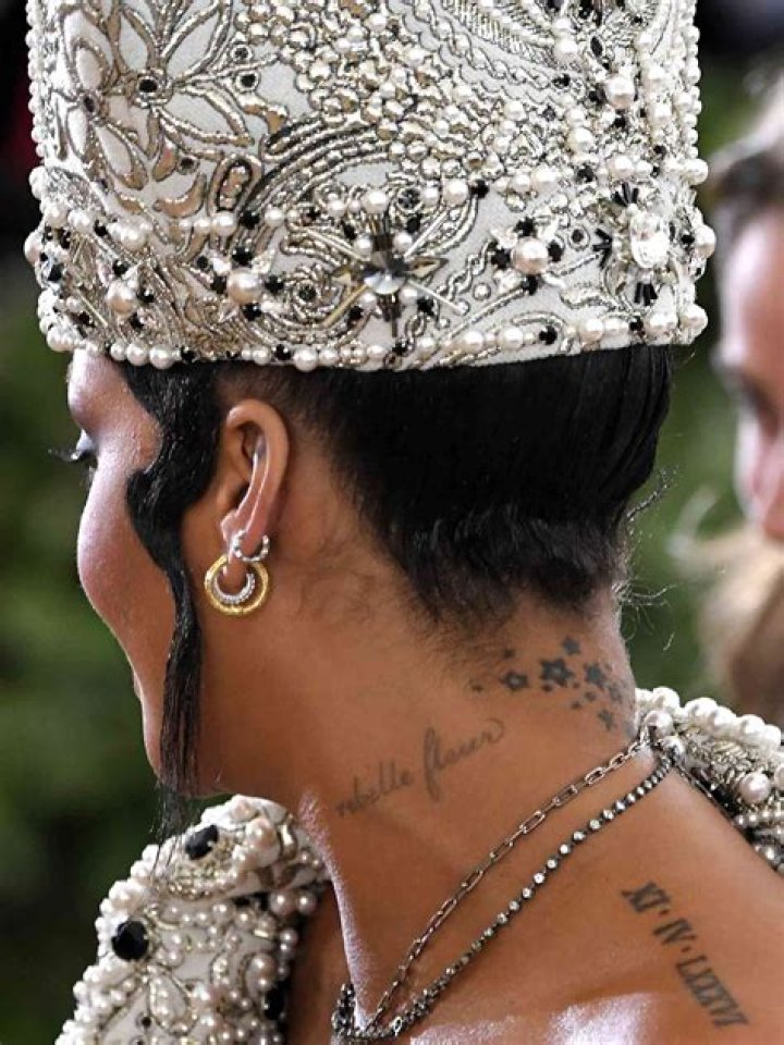 Cara Delevingne Ear Tattoo 2014 – Diamond Rihanna Tattoo