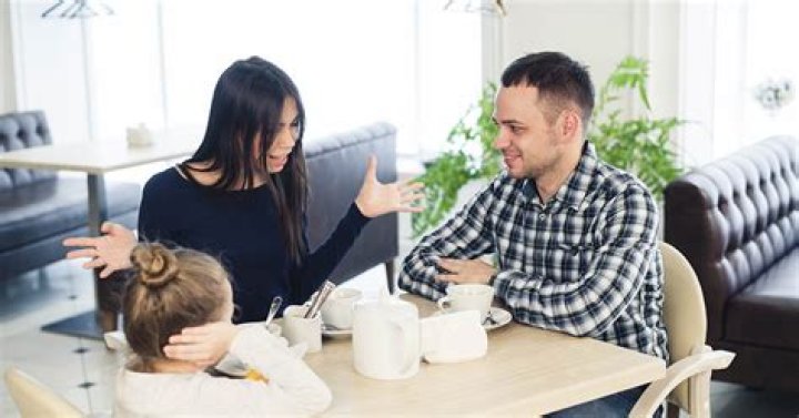 Couple says restaurant fined them for ‘poor parenting’ – the restaurant owner then reveals the truth