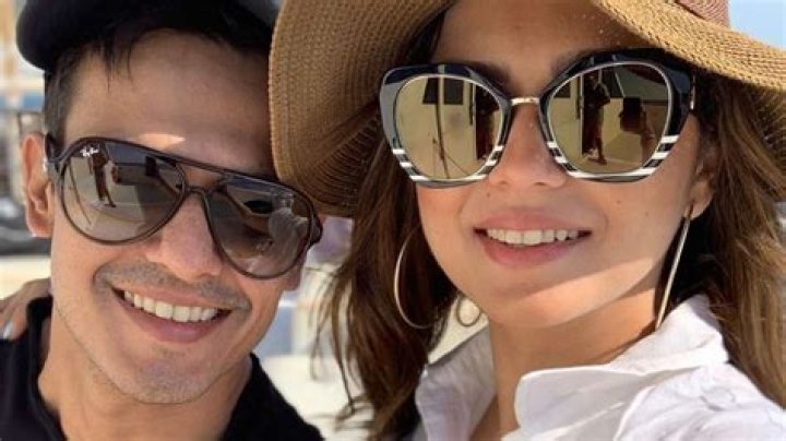Drashti Dhami looks stunning in polka-dotted swimsuit with husband Neeraj Khemka in Spain – India TV