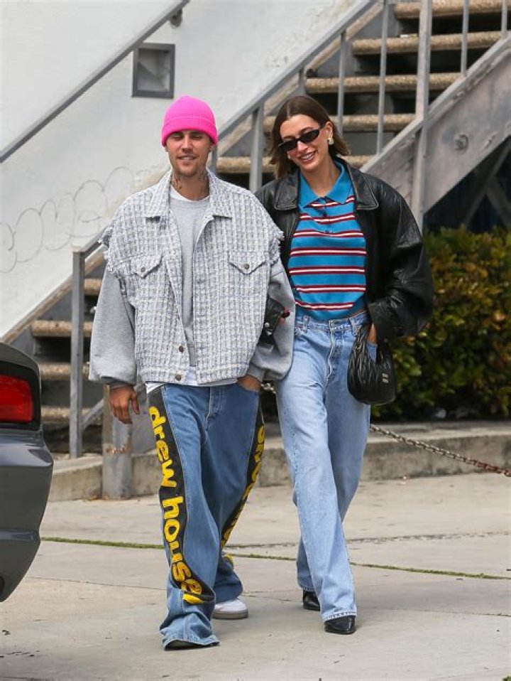 Hailey Bieber’s Post-Oscars Outfit Is Peak ’90s Dad - See Pics