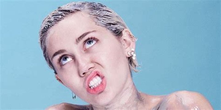Miley Cyrus Sexy Pics Latest News, Photos and Videos