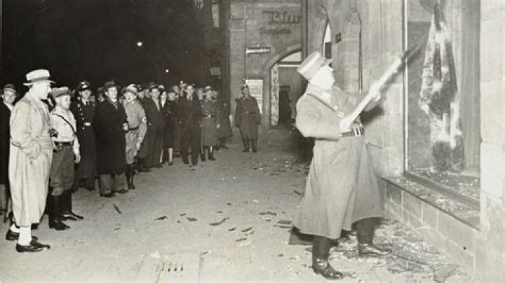 Newly discovered photos show Nazi Kristallnacht, prove propaganda was lie