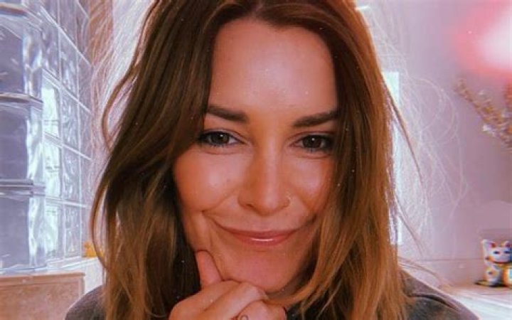 Renee Paquette Ditches Blonde Hair In Big Change For Her Look