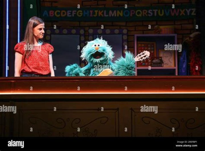 Sesame Street's Gone to Seed in SNL's Joker-Style Movie about Oscar the Grouch
