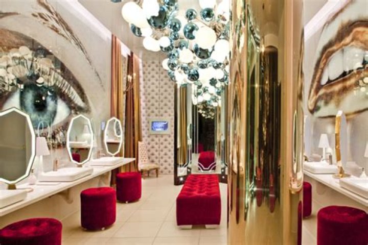 	The 10 Coolest Restrooms in America	